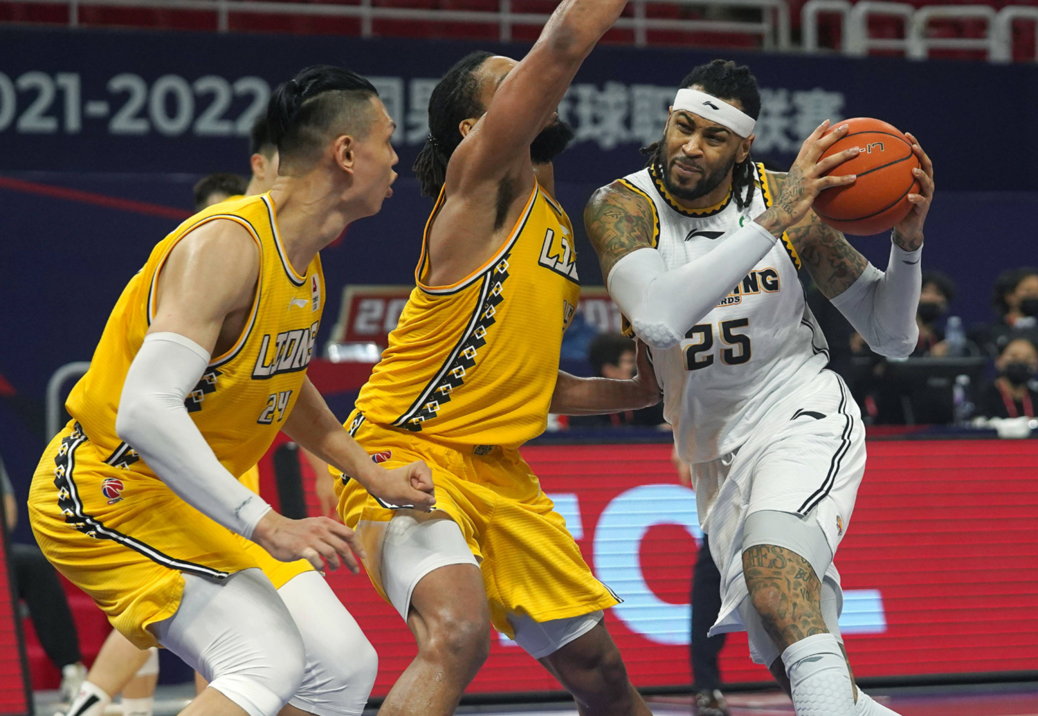 多特蒙德发布备战花絮,加时末段更衣室发声,CBA常规赛任务艰巨,团队化学反应显著的简单介绍 多特蒙德发布备战花絮,加时末段更衣室发声,CBA常规赛任务艰巨,团队化学反应显著的简单介绍