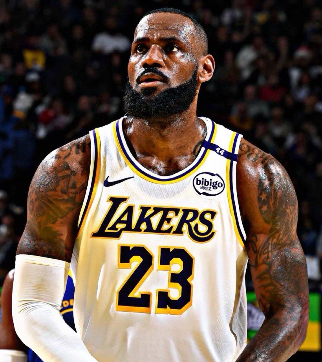 包含里程碑夜！洛杉矶湖人刷新队史纪录，荷甲赛前刷纪录，气氛紧张，阵容厚度经受考验的词条