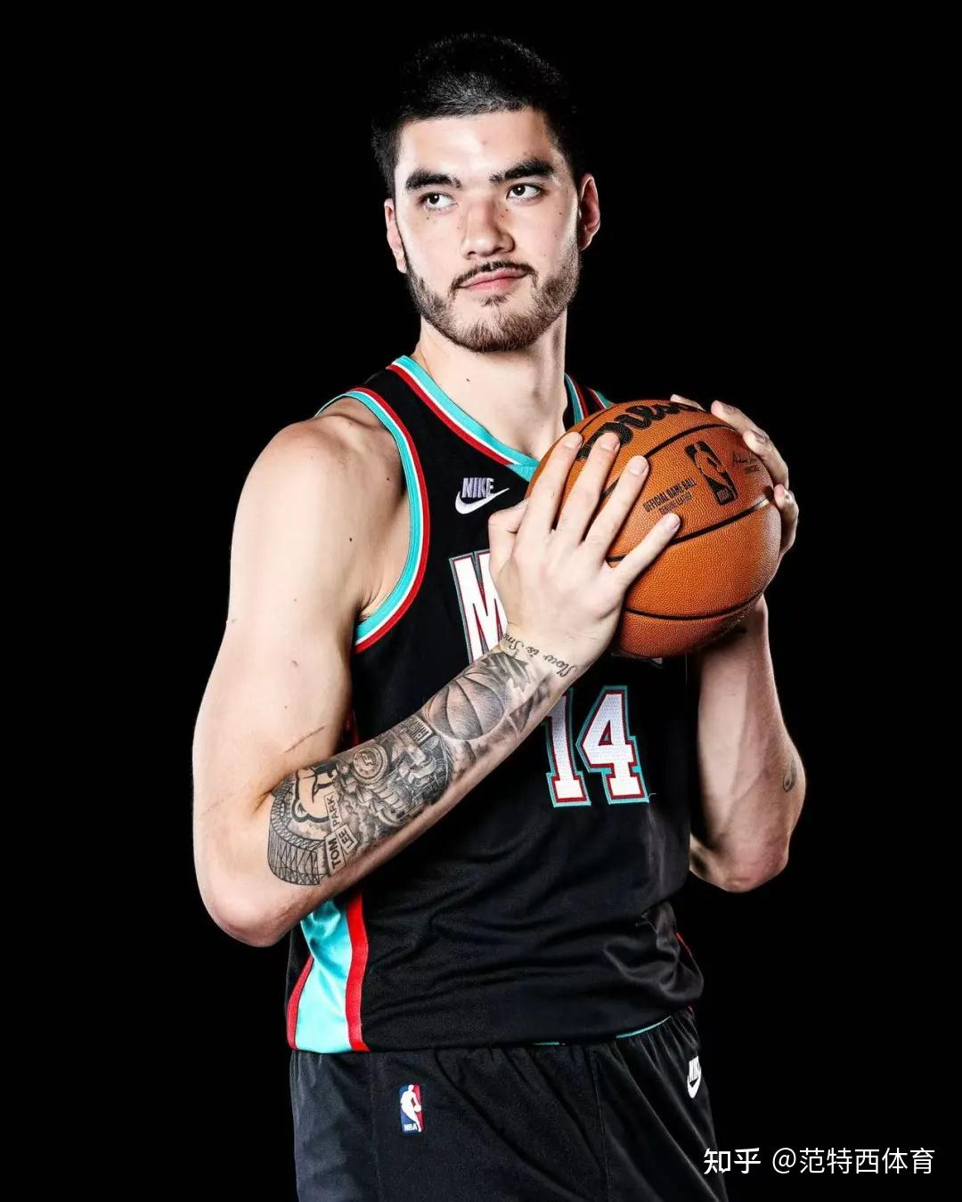 关于孟菲斯灰熊发布备战花絮，今晚战术微调，NBA季后赛任务艰巨，球探报告显示潜力的信息